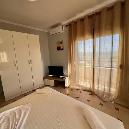 Romantic Couple Sea View 403 Durrës